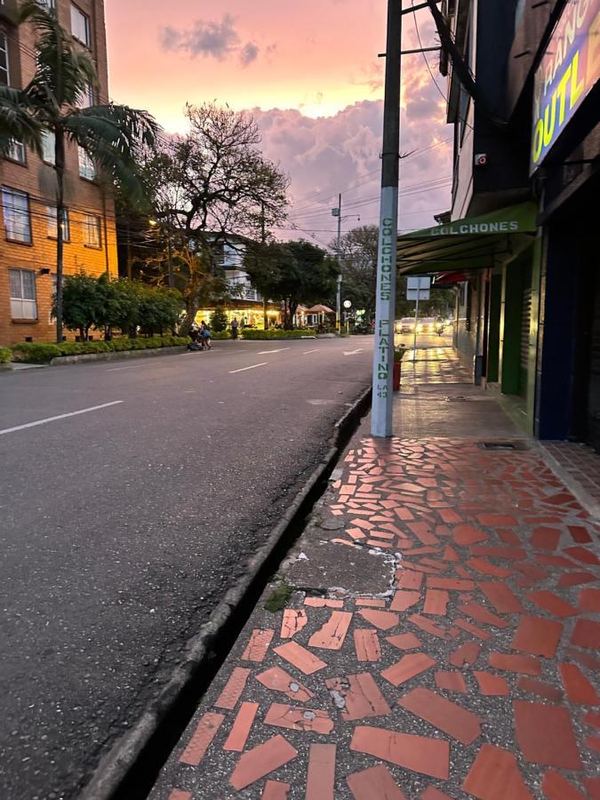 Apartamento Aparta estudio amoblado 4 Medellín, San Joaquín Exterior foto